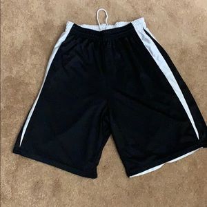 Men’s reversible basketball shorts